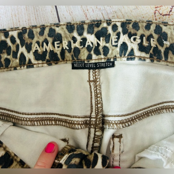 American Eagle Women’s Next Level Stretch Animal Print High Rise Denim Jeans - Picture 6 of 10